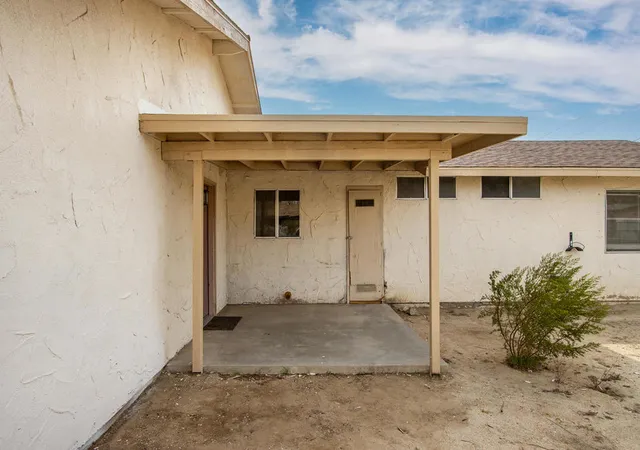Homes for sale in Yucca Valley, CA | 7120 Cholla Ave, Yucca Valley, CA 92284 | MLS# 219143806DA