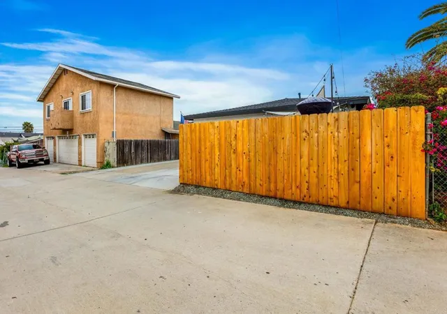 2nd image of 1254 13Th St, Imperial Beach, CA 91932