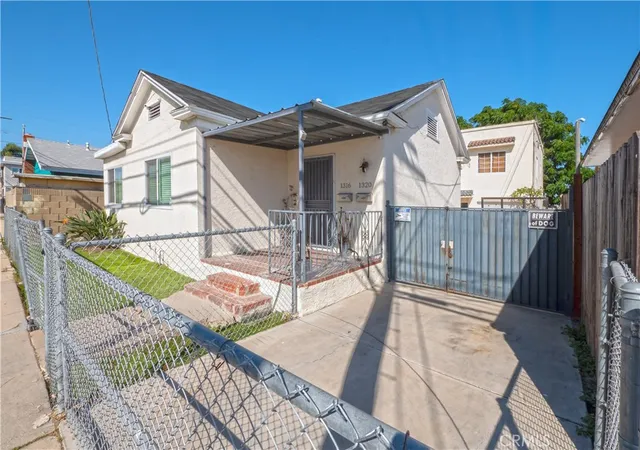 2nd image of 1316 S Grand, San Pedro, CA 90731 | MLS# DW26042121