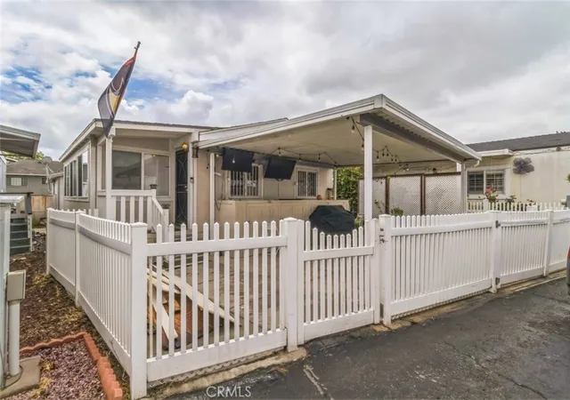 2nd image of 8221 Ilex St #10, Fontana, CA 92335 | MLS# SR26040676
