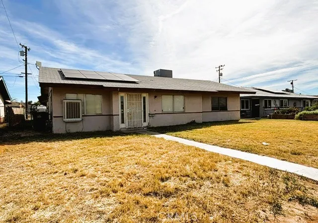 Photo 1 of Single family home for sale at 460 N Sola, Blythe, CA 92225 | MLS# IG26041025 | Listing updated on 2026-10-07
