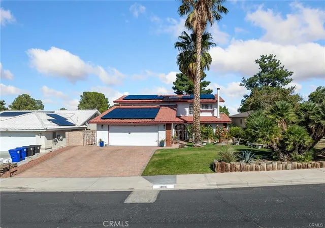 Homes for sale in Victorville, CA | 13916 Burning Tree Dr, Victorville, CA 92395 | MLS# HD26042134