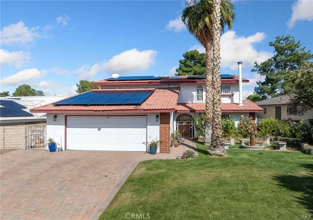 Homes for sale in Victorville, CA | 13916 Burning Tree Dr, Victorville, CA 92395 | MLS# HD26042134