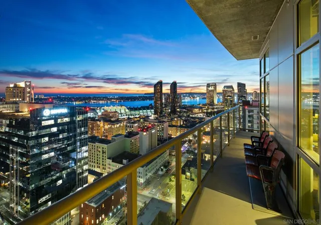3rd image of 800 The Mark Ln #2801, San Diego, CA 92101 | MLS# 260004457SD