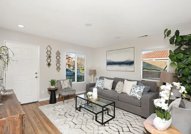 3rd image of 1832 E Ivesbrook, Lancaster, CA 93535 | MLS# DW26042107