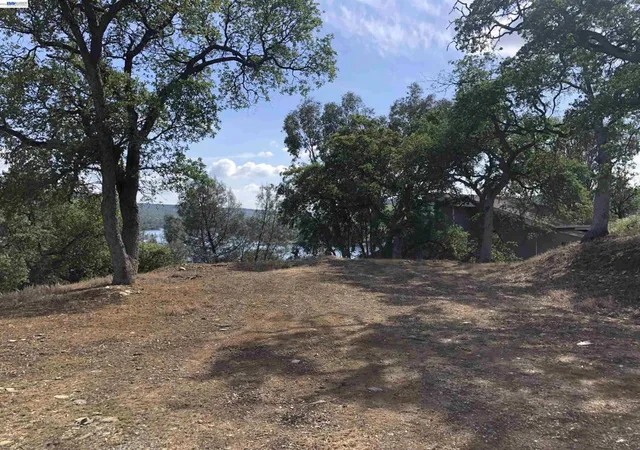 3rd image of 512 512 Winchester Way, Copperopolis, CA 95228 | MLS# 41125198