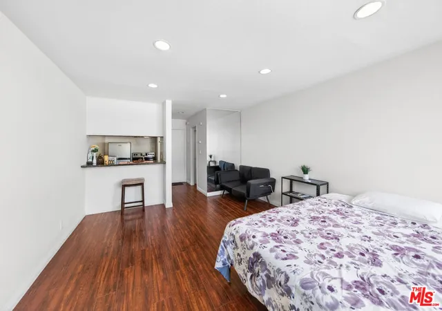 4th image of 525 S Ardmore Ave #351, Los Angeles, CA 90020 | MLS# 26656939