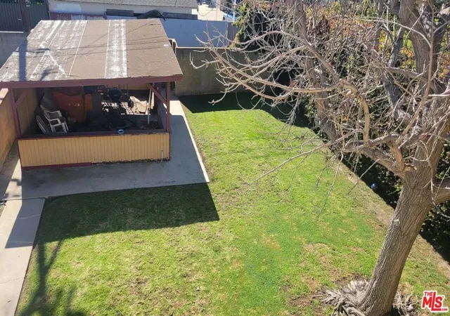 Photo 7 of Multi family home for sale at 3530 W 27th Street, Los Angeles, CA 90018 | MLS# 26656381 | Listing updated on 2026-09-09