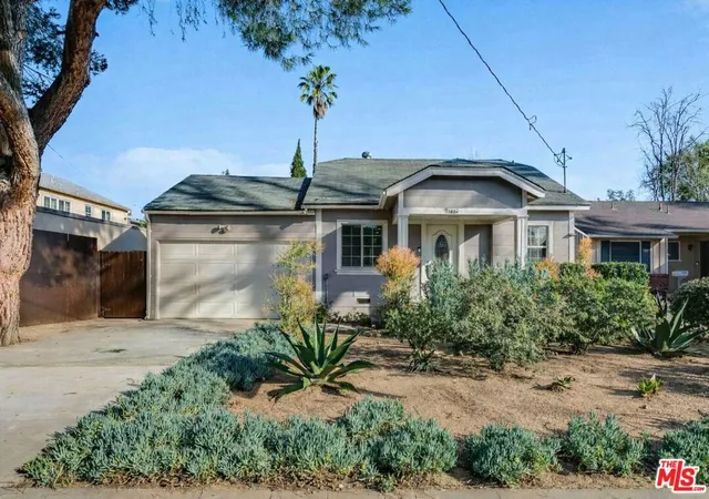 Photo 1 of Sale Pending at 14043 Calvert St, Van Nuys, CA 91401 | MLS# 26652601 | Listing updated on 2026-05-19