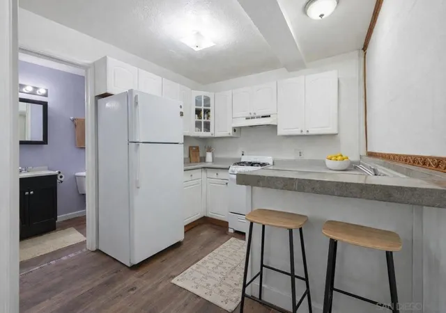 4th image of 3029 Broadway # 4, San Diego, CA 92102
