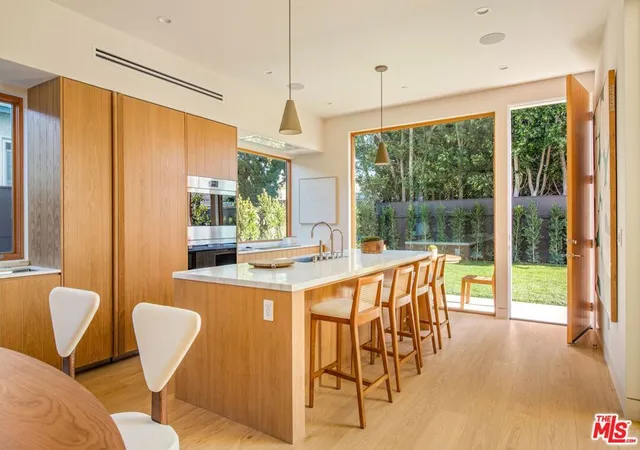 3rd image of 12736 Dewey St, Los Angeles, CA 90066 | MLS# 26653537