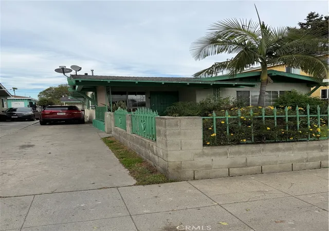 1st image of 1445 W 58th, Los Angeles, CA 90062 | MLS# IN26042624