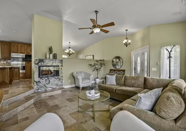 2nd image of 1460 Orpheus Ave, Encinitas, CA 92024 | MLS# NDP2601844