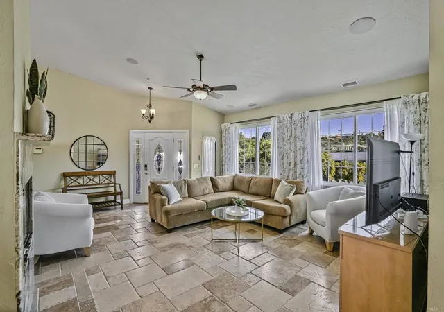 3rd image of 1460 Orpheus Ave, Encinitas, CA 92024 | MLS# NDP2601844