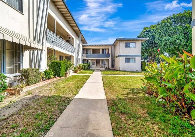 Homes for sale in Los Angeles, CA | 5741 Clemson, Los Angeles, CA 90016 | MLS# SR26031867