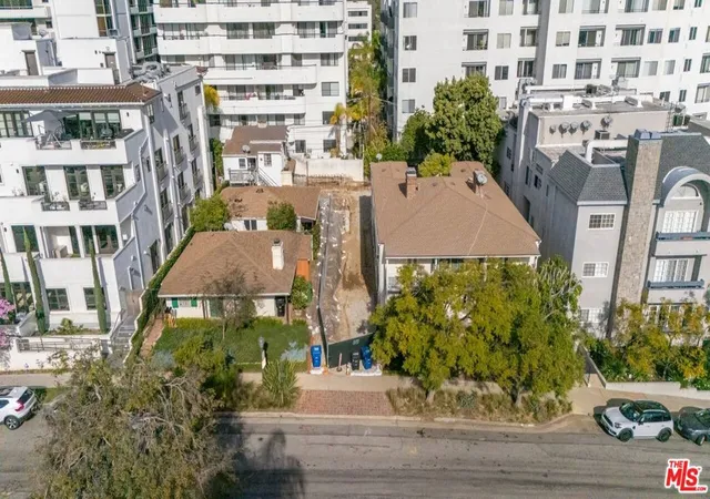 3rd image of 10637 Ashton Ave, Los Angeles, CA 90024 | MLS# 26655635