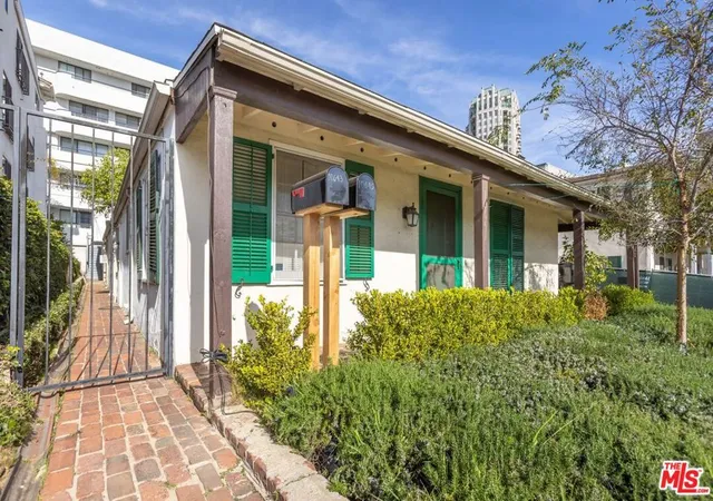5th image of 10637 Ashton Ave, Los Angeles, CA 90024 | MLS# 26655635