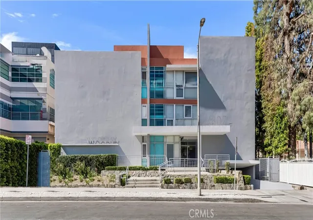Homes for sale in Encino, CA | 4807 Woodley Ave #208, Encino, CA 91436 | MLS# SR26042281