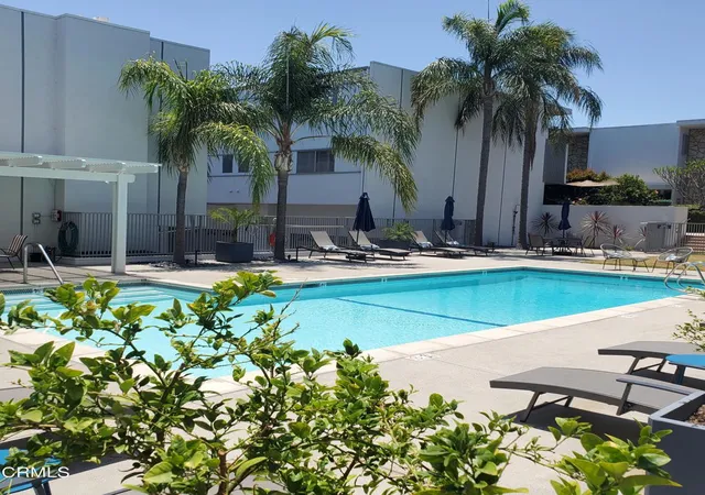 16th image of 4231 Sarah St, Burbank, CA 91505 | MLS# P1-26020