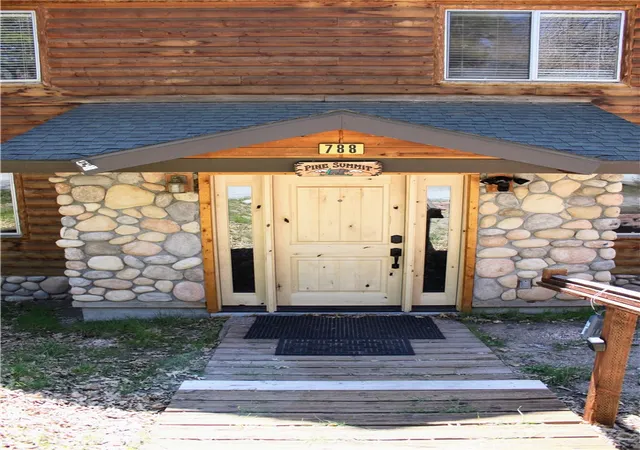 Photo 3 of Sale Pending at 788 Silver Tip, Big Bear Lake, CA 92315 | MLS# IG26042827 | Listing updated on 2026-10-07