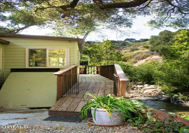 Photo 3 of Single family home for sale at 15667 Ojai Rd, Santa Paula, CA 93060 | MLS# V1-34904 | Listing updated on 2026-10-02