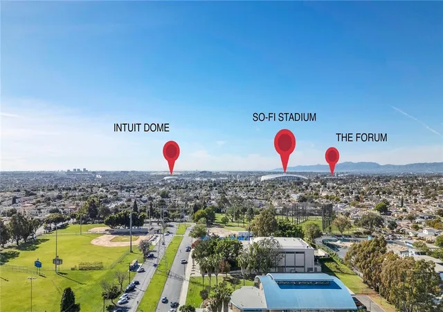 Listing Photo 2 - Condo for sale in building located at 9650 S Western, Los Angeles, CA 90047 - Unit #