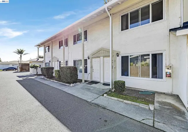 2nd image of 4560 Thornton Avenue, Fremont, CA 94536 | MLS# 41125337