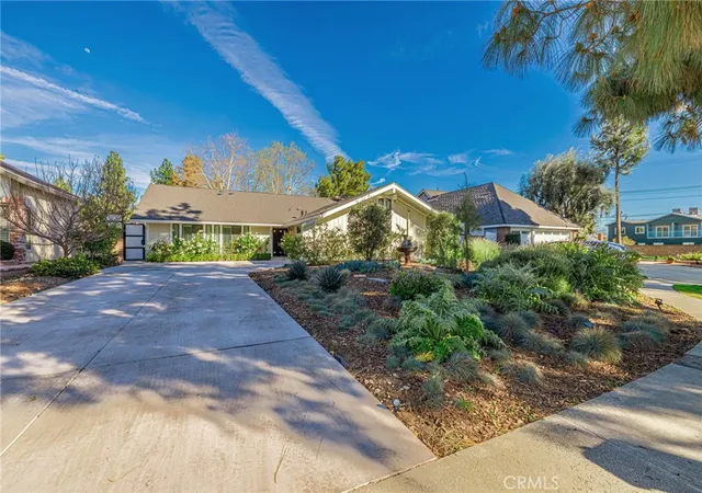2nd image of 8310 Faust, West Hills, CA 91304 | MLS# SR26041417
