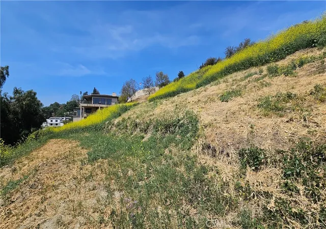 5th image of 948 Picaacho Dr, La Habra Heights, CA 90631 | MLS# CV26041851