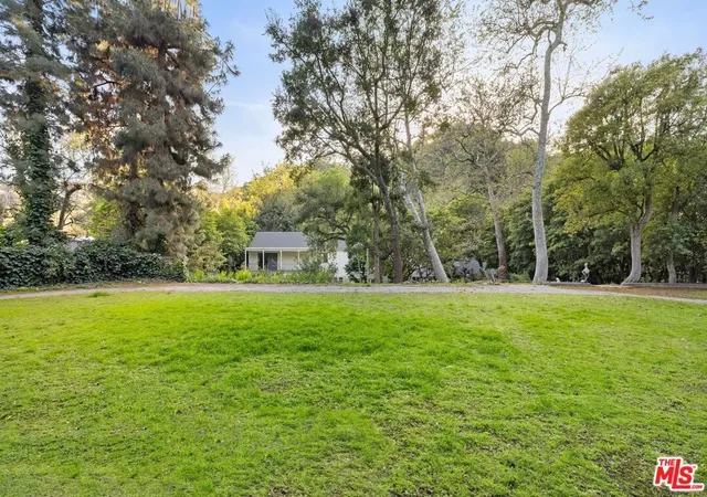 Photo 3 of Mansion for sale at 1150 Stone Cyn Rd, Los Angeles, CA 90077 | MLS# 26657515 | Listing updated on 2026-10-07