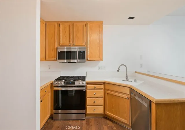 2nd image of 28415 Seco Canyon #125, Santa Clarita, CA 91390 | MLS# SR26043434