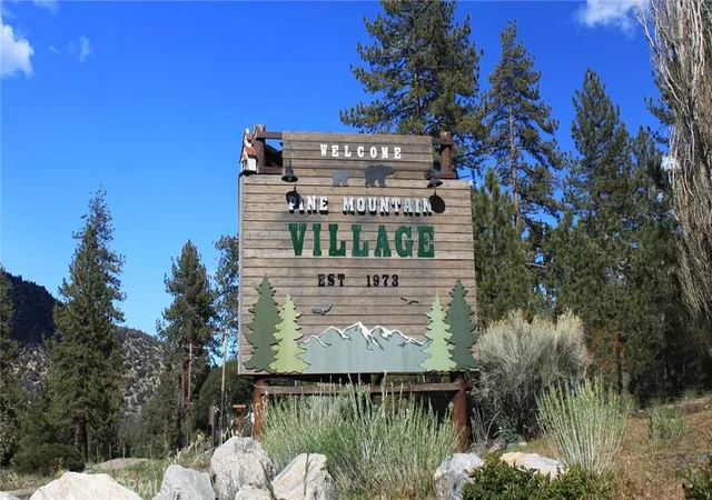 Homes for sale in Pine Mountain Club, CA | 2217 Saint Bernard Dr, Pine Mountain Club, CA 93222 | MLS# SR26043588