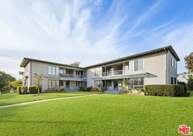 Homes for sale in Los Angeles, CA | 5641 Clemson Street, Los Angeles, CA 90016 | Houzeo