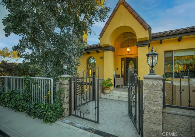 2nd image of 9336 Wayside Dr, Sunland, CA 91040 | MLS# GD26043158