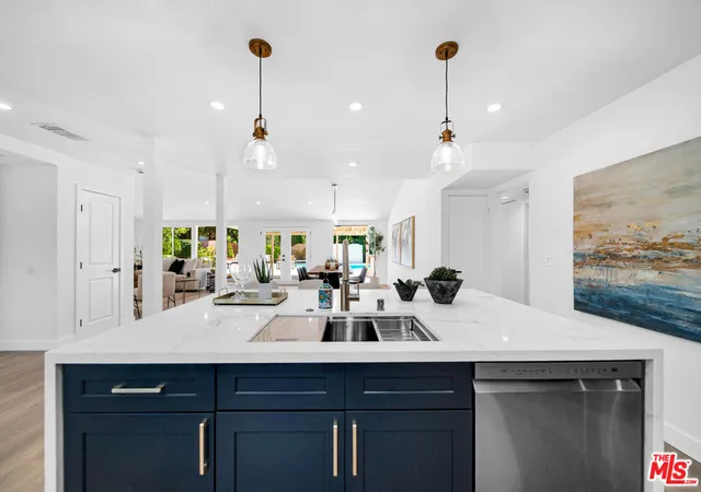 4th image of 10200 Shoshone Ave, Northridge, CA 91325 | MLS# 26657063