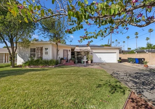 Homes for sale in Fontana, CA | 16470 Upland, Fontana, CA 92335 | MLS# IG26041352
