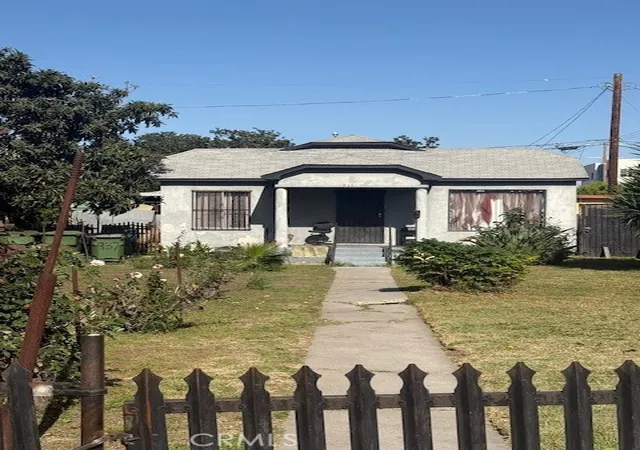 1st image of 937 E 91st St E, Los Angeles, CA 90002 | MLS# SB26040402