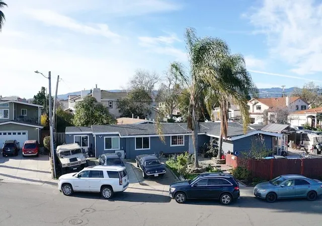 3rd image of 18940 Loree Ave, Cupertino, CA 95014 | MLS# ML82036677