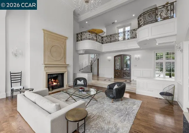 Photo 3 of Single family home for sale at 10 Serenity Ln, Alamo, CA 94507 | MLS# 41125528 | Listing updated on 2026-04-01