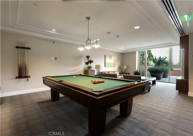 Listing Photo 2 - Condo for sale in building located at 8085 Scholarship, Irvine, CA 92612 - Unit #