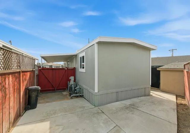 Photo 3 of Manufactured home for sale at 2150 Monterey Hwy #102, San Jose, CA 95112 | MLS# ML82036699 | Listing updated on 2026-10-11