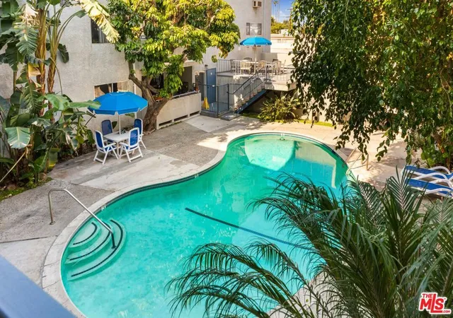 3rd image of 13951 Moorpark St, Sherman Oaks, CA 91423 | MLS# 26657979