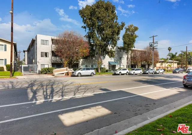5th image of 13951 Moorpark St, Sherman Oaks, CA 91423 | MLS# 26657979