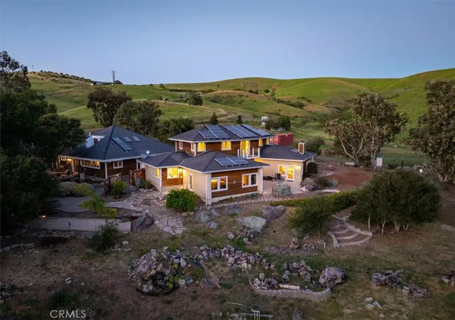 Photo 3 of Single family home for sale at 1677 Rising Star Pl, Cayucos, CA 93430 | MLS# NS26044484 | Listing updated on 2026-09-30