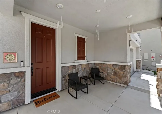 Photo 4 of Single family home for sale at 20911 Jennings Way, Newhall, CA 91321 | MLS# IV26041913 | Listing updated on 2026-06-10