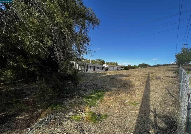 1st image of 332 332 Home Acres Ave, Vallejo, CA 94591 | MLS# 41125572