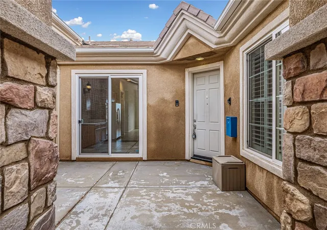4th image of 19420 Verbena St, Apple Valley, CA 92308 | MLS# IG26044683