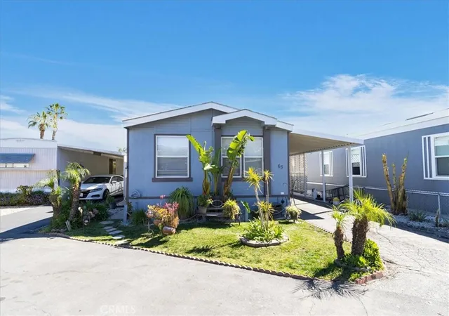 Photo 2 of Manufactured home for sale at 32900 Riverside Dr #63, Lake Elsinore, CA 92530 | MLS# SW26044837 | Listing updated on 2026-09-12