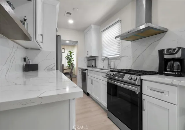 3rd image of 200 E Barclay St, Long Beach, CA 90805 | MLS# RS26044911