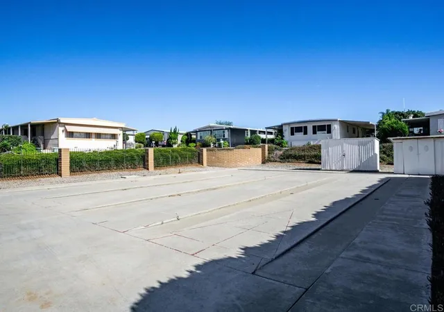 Homes for sale in Vista, CA | 1010 E Bobier Dr #204, Vista, CA 92084 | MLS# NDP2601967